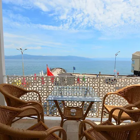 Bed & Breakfast Green House Hotel 3*