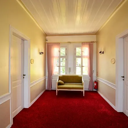 Green House Hotel Bed & Breakfast